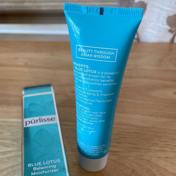Purlisse - Blue Lotus Balancing Moisturizer 1.7 fl. oz. NEW - Picture 3 of 4